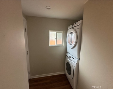 656 W 13th Street - Photo Thumbnail 6