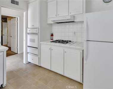 518 N Carousel - Photo Thumbnail 8
