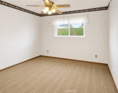 518 N Carousel - Photo Thumbnail 2