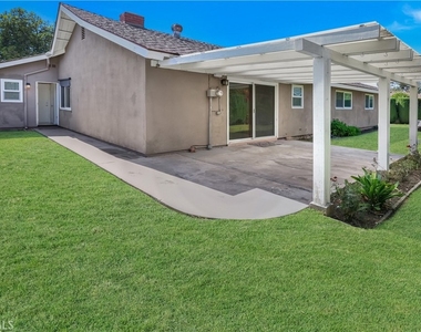 518 N Carousel - Photo Thumbnail 10