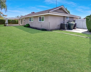 518 N Carousel - Photo Thumbnail 11