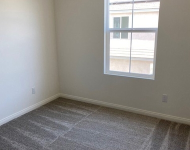 934 Helena Ridge - Photo Thumbnail 16