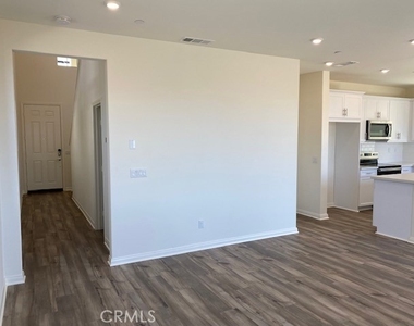 934 Helena Ridge - Photo Thumbnail 2