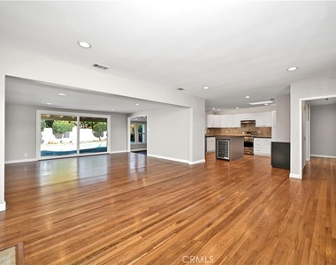 6727 E Pageantry St - Photo Thumbnail 5
