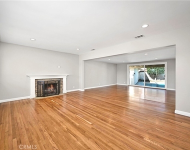 6727 E Pageantry St - Photo Thumbnail 4