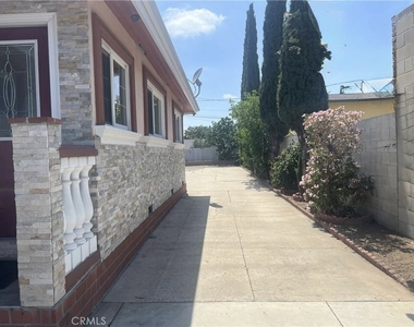 236 S Tustin Street - Photo Thumbnail 3