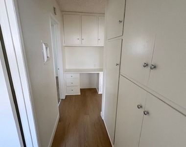 718 W Center - Photo Thumbnail 8