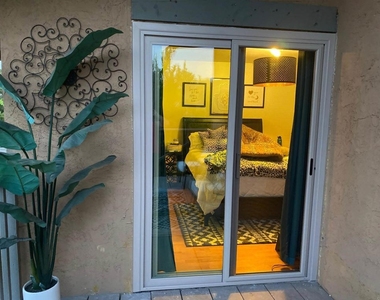 300 Rancho Drive - Photo Thumbnail 5