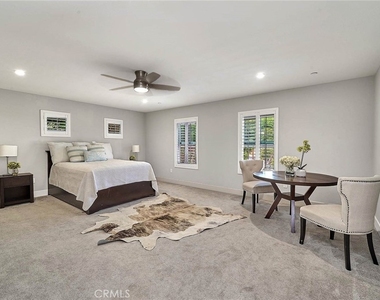 24240 Ocean Avenue - Photo Thumbnail 11