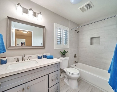 24240 Ocean Avenue - Photo Thumbnail 16