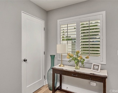 24240 Ocean Avenue - Photo Thumbnail 9