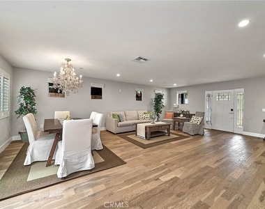 24240 Ocean Avenue - Photo Thumbnail 5