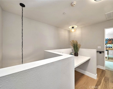 24240 Ocean Avenue - Photo Thumbnail 10