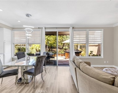 28060 Paseo Hacienda - Photo Thumbnail 10