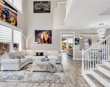28060 Paseo Hacienda - Photo Thumbnail 6