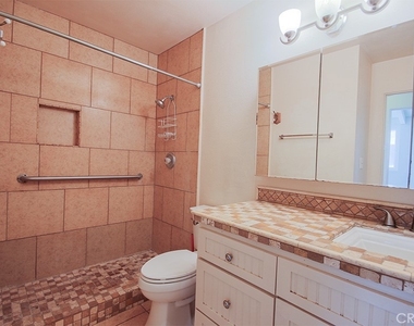 5542 Fernhill Circle - Photo Thumbnail 17