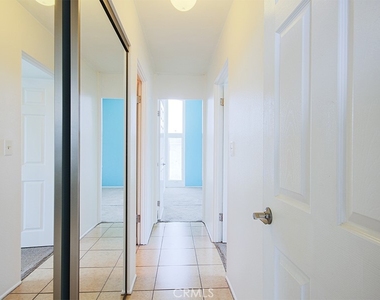 5542 Fernhill Circle - Photo Thumbnail 7