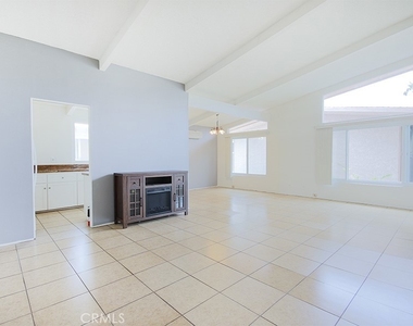 5542 Fernhill Circle - Photo Thumbnail 1