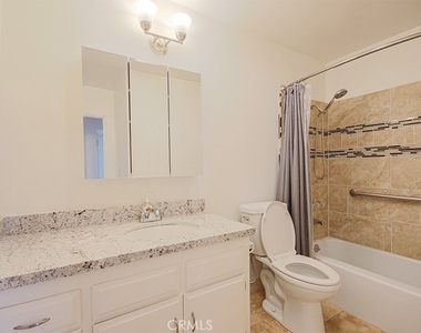 5542 Fernhill Circle - Photo Thumbnail 16