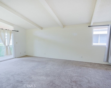 5542 Fernhill Circle - Photo Thumbnail 3