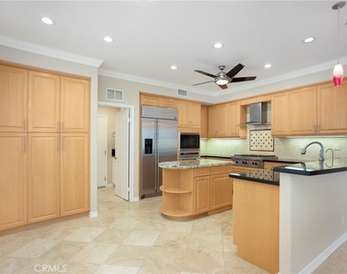 28931 Rockport Drive - Photo Thumbnail 2