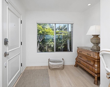 155 15th St - Photo Thumbnail 9