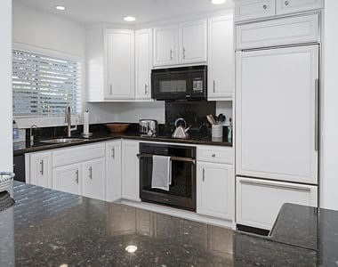 155 15th St - Photo Thumbnail 17