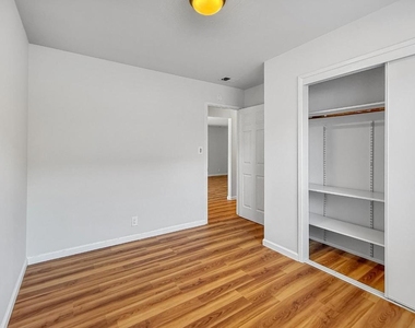 1323 Warner Avenue - Photo Thumbnail 23
