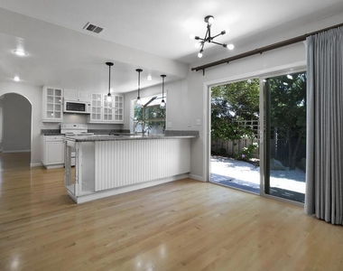 976 Pizarro Lane - Photo Thumbnail 25