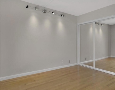 976 Pizarro Lane - Photo Thumbnail 42