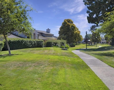 976 Pizarro Lane - Photo Thumbnail 52