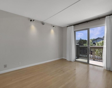 976 Pizarro Lane - Photo Thumbnail 44
