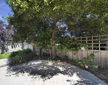 976 Pizarro Lane - Photo Thumbnail 51