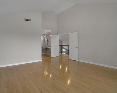 976 Pizarro Lane - Photo Thumbnail 34