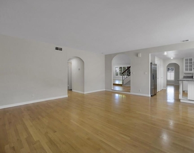 976 Pizarro Lane - Photo Thumbnail 22