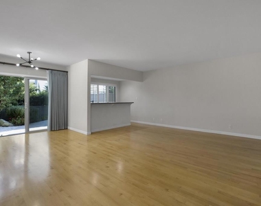 976 Pizarro Lane - Photo Thumbnail 20