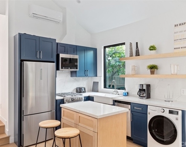 4945 Stratford - Photo Thumbnail 5