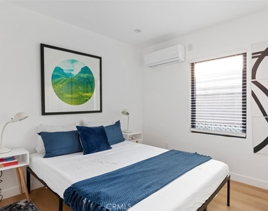 4945 Stratford - Photo Thumbnail 6