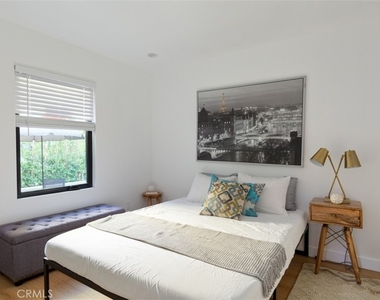 4945 Stratford - Photo Thumbnail 7