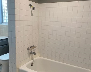 1265 Oakridge Drive - Photo Thumbnail 8