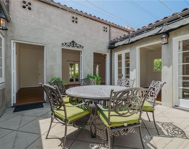 1243 Rossmoyne Avenue - Photo Thumbnail 8