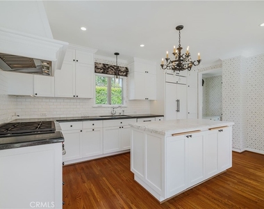 1243 Rossmoyne Avenue - Photo Thumbnail 12