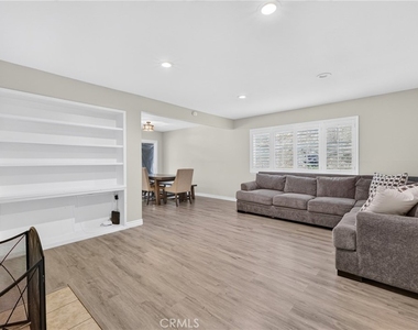 23547 Decorah Road - Photo Thumbnail 6
