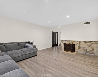 23547 Decorah Road - Photo Thumbnail 7
