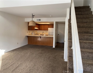 805 W. Grondahl - Photo Thumbnail 22