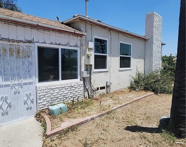 858 S Riverside - Photo Thumbnail 1