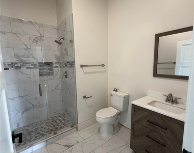 1295 W 25th - Photo Thumbnail 6