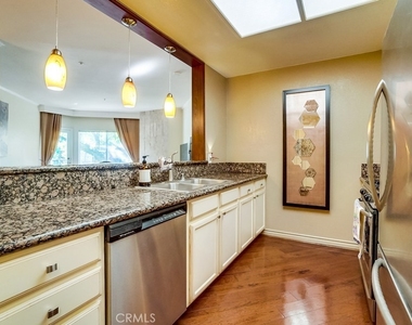 501 E Del Mar Boulevard - Photo Thumbnail 22