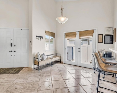 5331 Emerald Court - Photo Thumbnail 6
