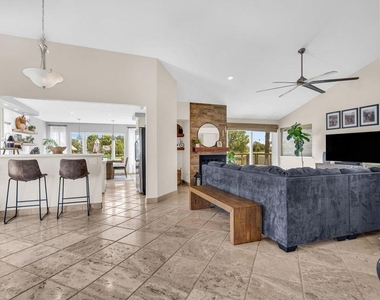 5331 Emerald Court - Photo Thumbnail 4